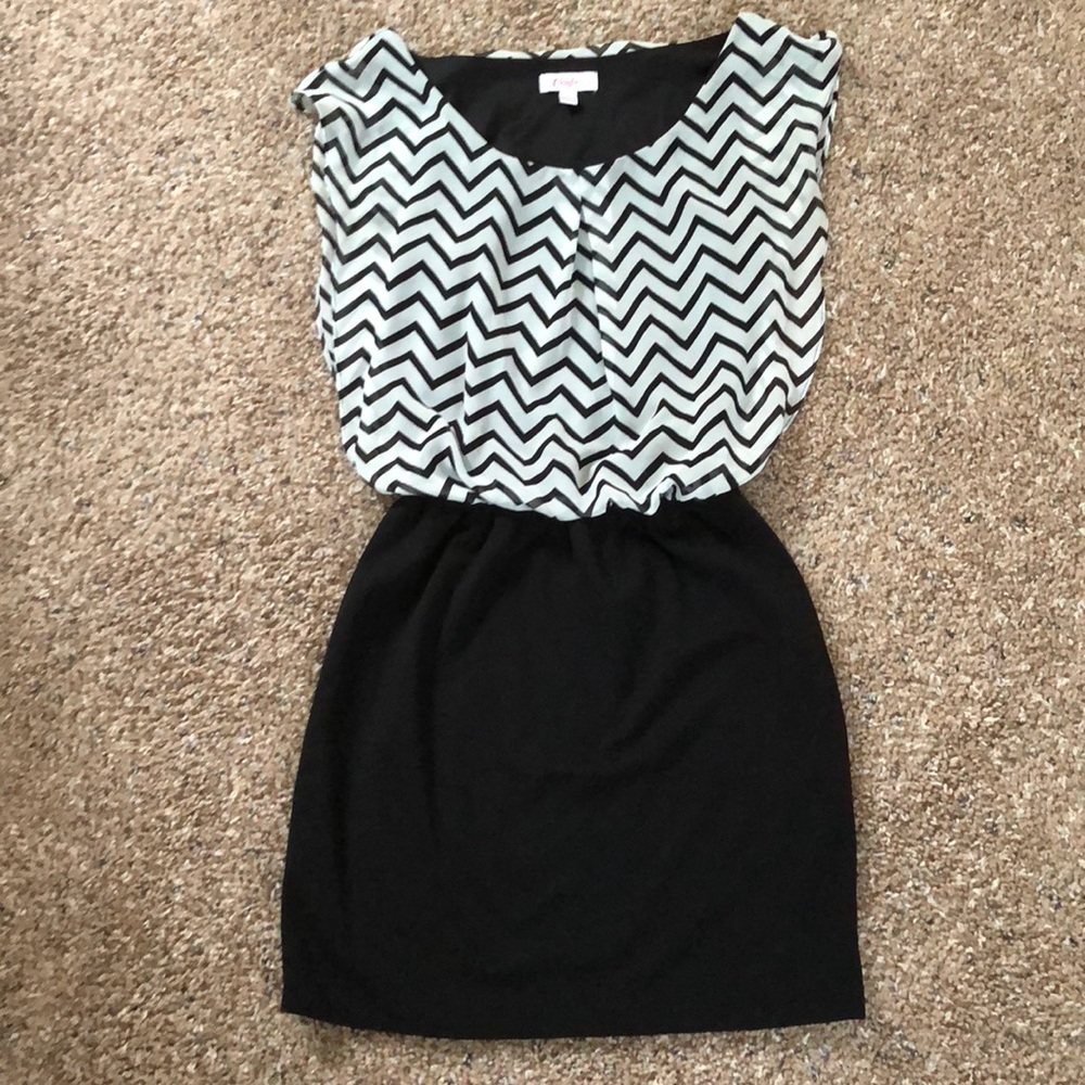 Black and white juniors dress.